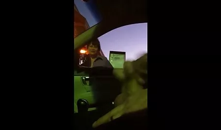 مامان با مربی بالغ سکس جالب و دیدنی نخود فرنگی را اذیت می کند
