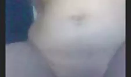 چمدانش را آورد و گالری کس و کیر برای آرامش درآورد