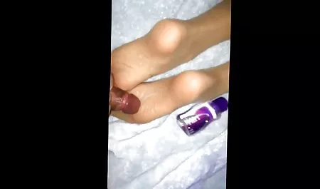 آماتور آماتور در حمام با عکس های سکسی و هات یک فینال در دهانش
