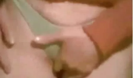 او لیزا جوان را در سوراخ و بقایای اسپرم عکس های عاشقانه و سکسی روی صورت خود قرار داد